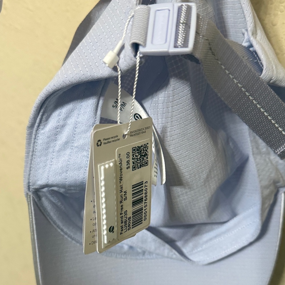lululemon athletica Light blue Run Hat with Breathable WovenAir™ - Picture 4 of 4